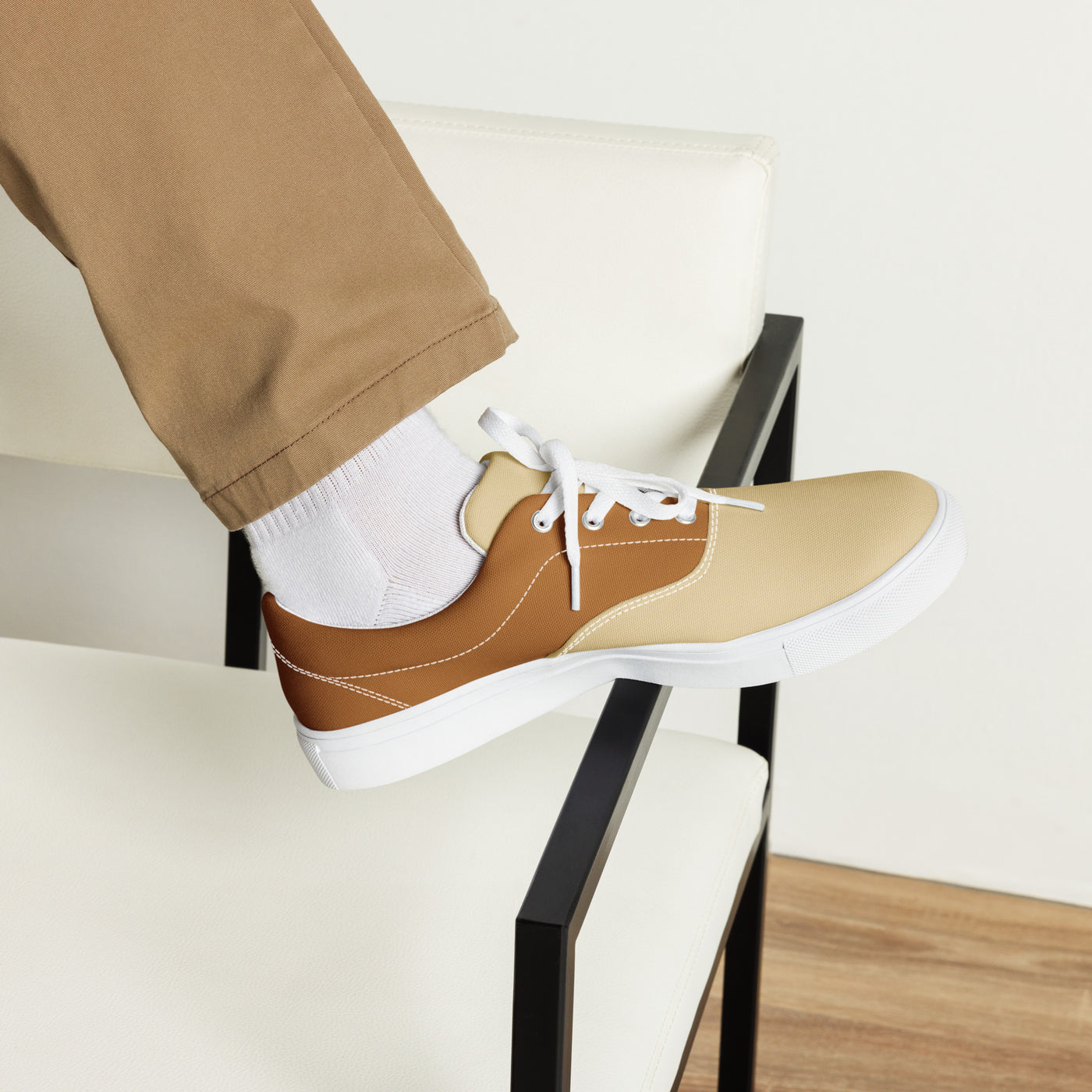 Men’s lace-up canvas shoes
