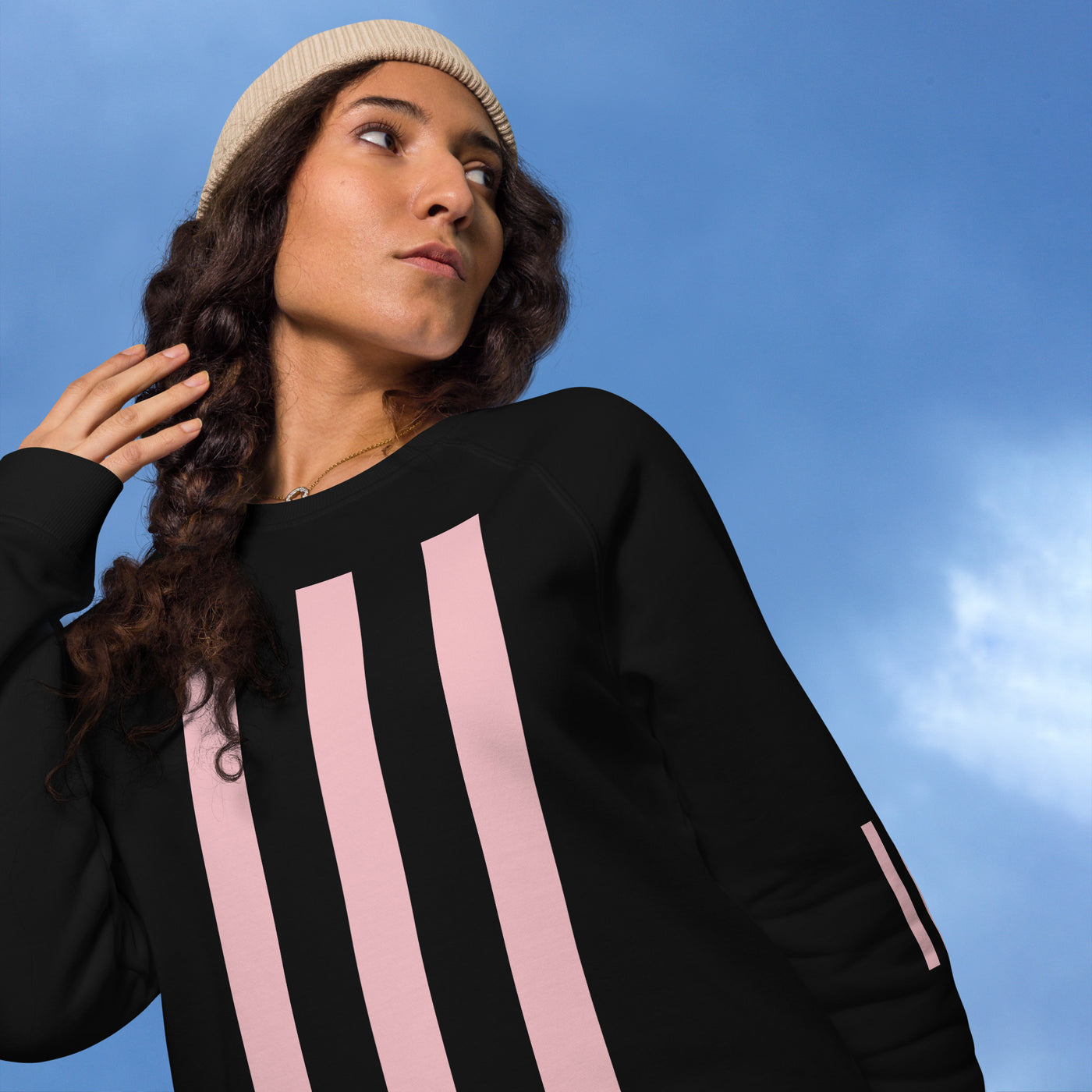 Unisex organic raglan sweatshirt